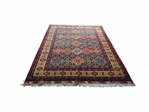 Afghan Teppich liegend Afghan Teppich liegend
